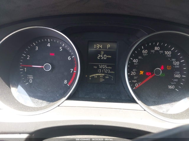 3VWD17AJ5FM319637 Volkswagen 1.8t