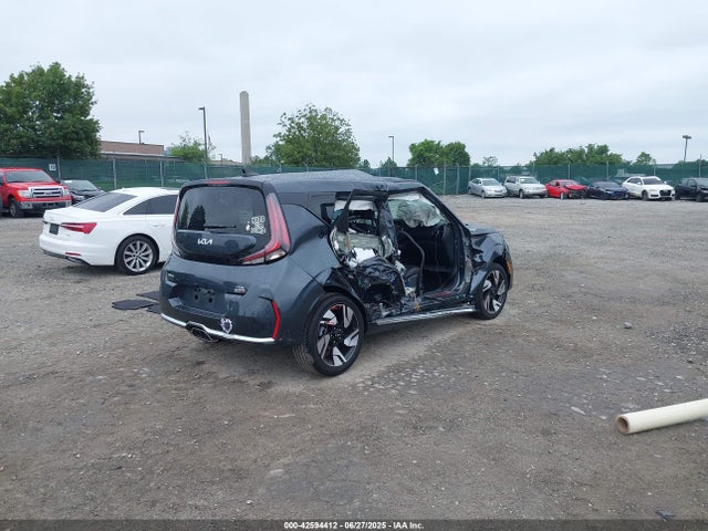 KIA Soul 2025 KNDJ53AU2S7246079 Image 4