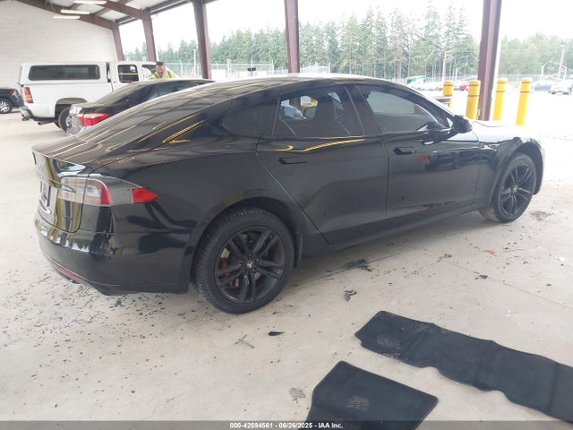 2013 TESLA MODEL S 5YJSA1DP1DFP23818 Photo 3