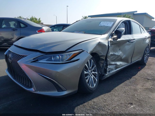 Lexus a25a-fxs, 3nm 2021 58ADA1C16MU007482 Image 2