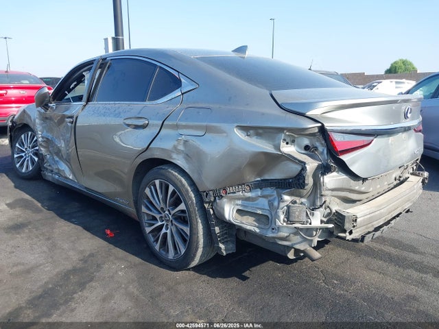 Lexus a25a-fxs, 3nm 2021 58ADA1C16MU007482 Image 3