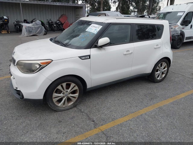 KIA SOUL + 2015 KNDJP3A52F7202480 Image 2