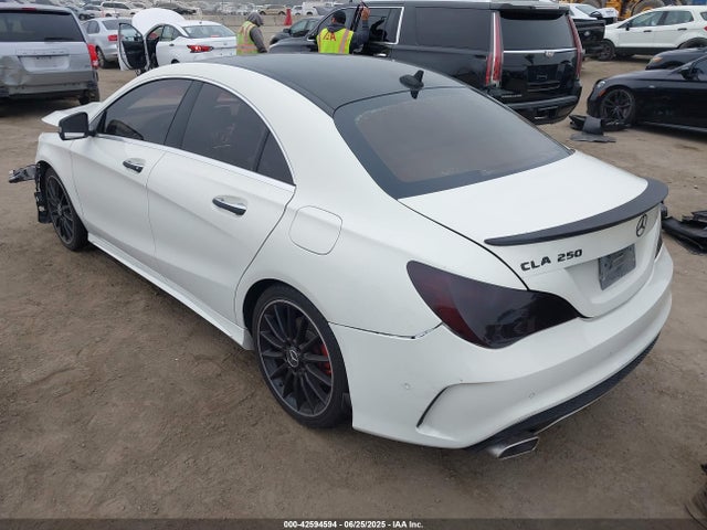 Mercedes-Benz CLA-Class 2015 WDDSJ4EB9FN224330 Image 3