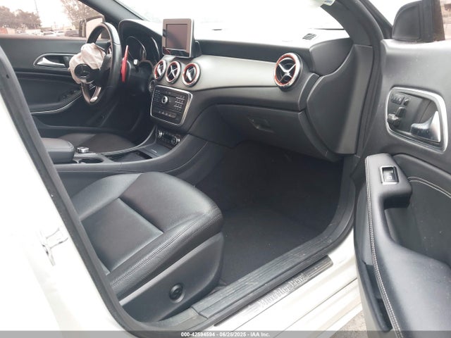 Mercedes-Benz CLA-Class 2015 WDDSJ4EB9FN224330 Image 5