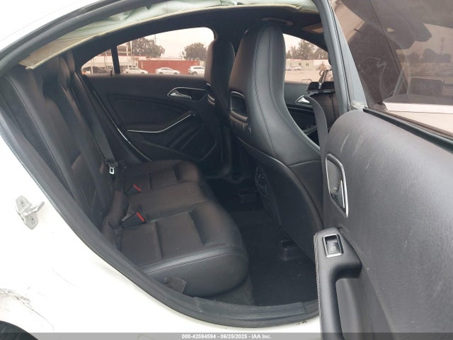 Mercedes-Benz CLA-Class 2015 WDDSJ4EB9FN224330 Image 8
