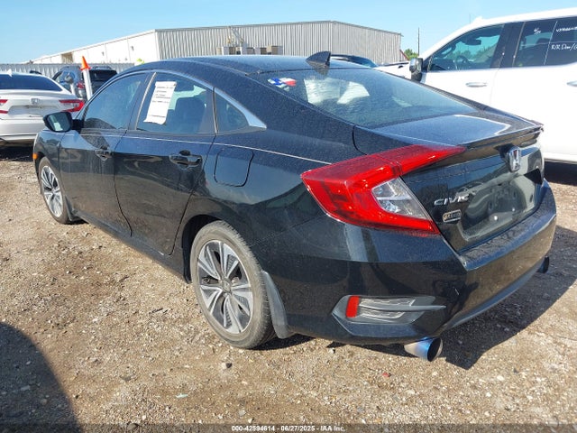 Honda l15b7 2017 19XFC1F73HE004316 Image 3
