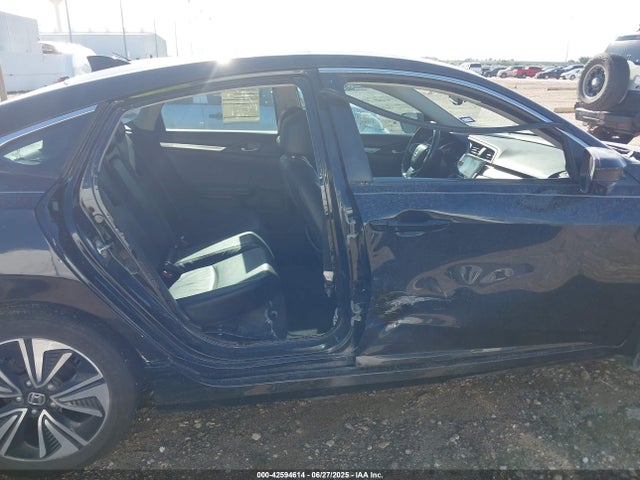 Honda l15b7 2017 19XFC1F73HE004316 Image 6