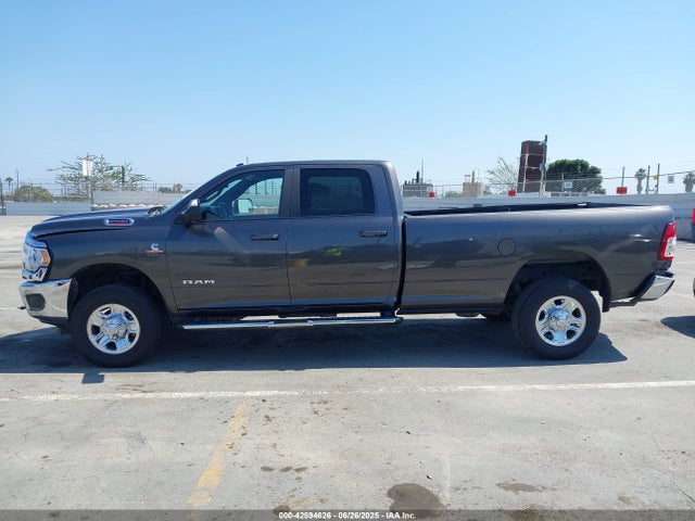 3C6UR5JL3NG296736 RAM 2022