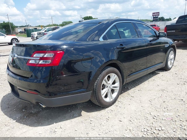 Ford 2016 2016 1FAHP2E8XGG128018 Image 4
