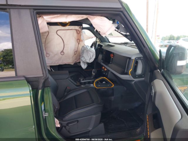 2022 FORD BRONCO 1FMEE5DP8NLB42657 Photo 4