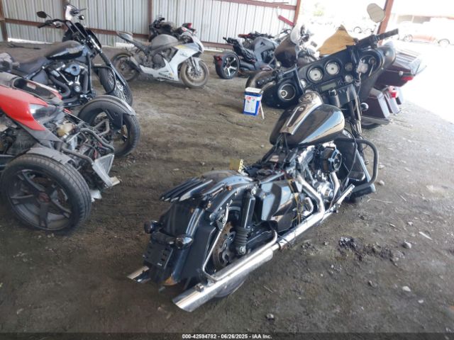 2012 HARLEY-DAVIDSON FLHX 1HD1KBM12CB666619 Photo 3