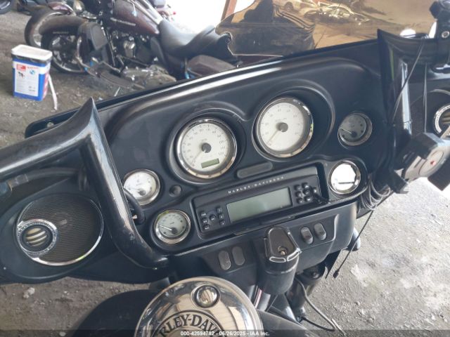 2012 HARLEY-DAVIDSON FLHX 1HD1KBM12CB666619 Photo 6