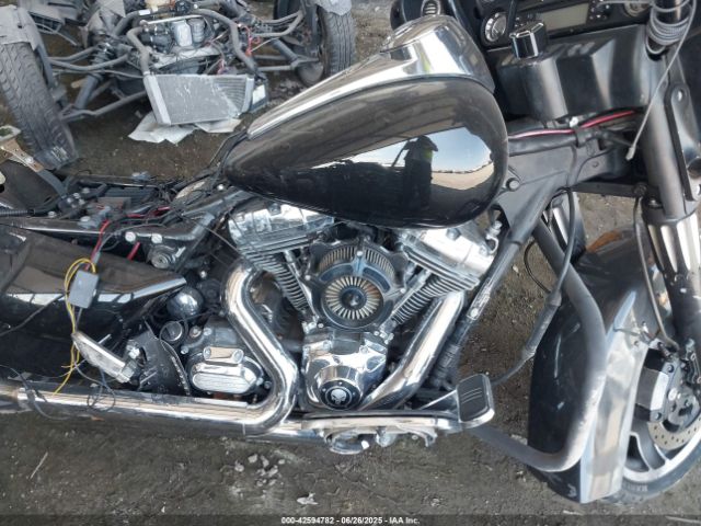 2012 HARLEY-DAVIDSON FLHX 1HD1KBM12CB666619 Photo 7