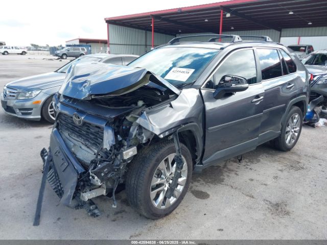 2021 TOYOTA RAV4 2T3C1RFVXMC111658 Photo 1