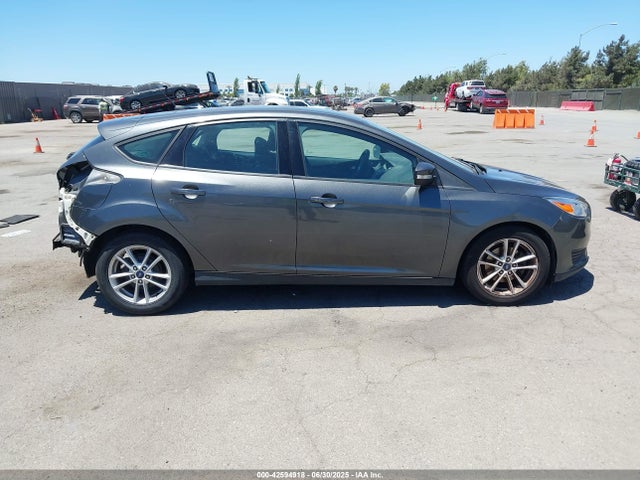 1FADP3K2XGL392903 Ford 2016