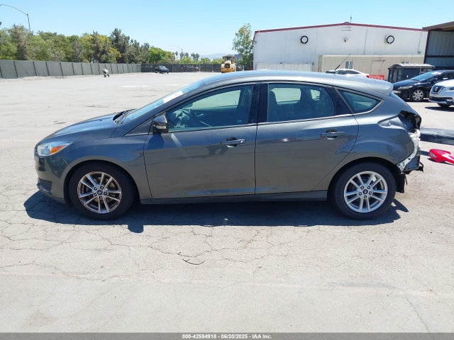 1FADP3K2XGL392903 Ford 2016