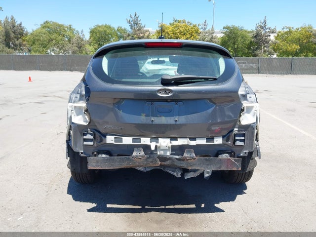 1FADP3K2XGL392903 Ford 2016