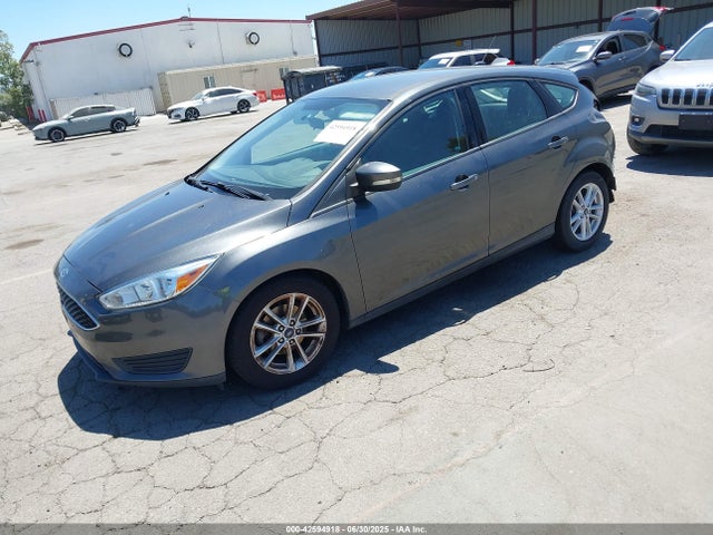 1FADP3K2XGL392903 Ford 2016