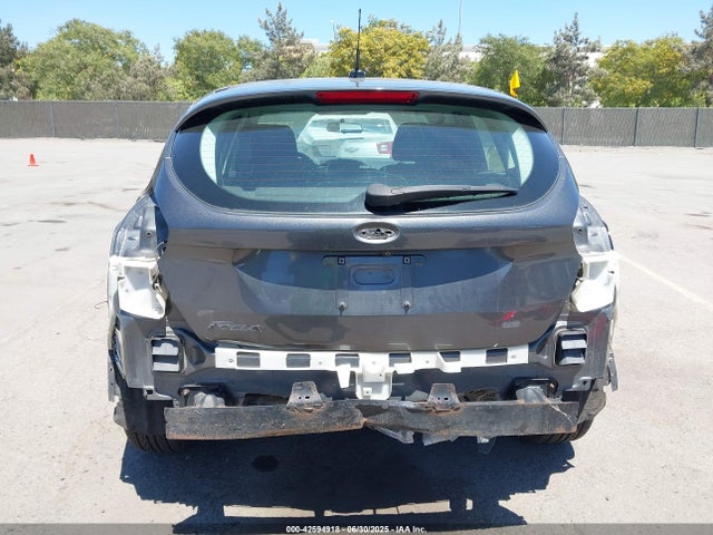 1FADP3K2XGL392903 Ford 2016