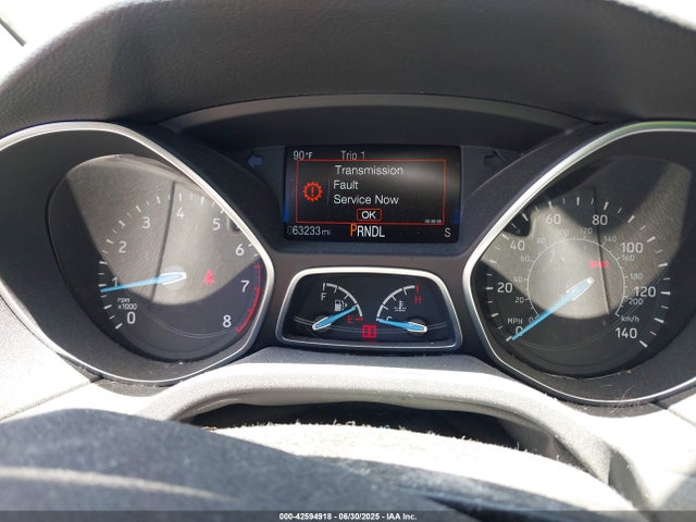 1FADP3K2XGL392903 Ford 2016