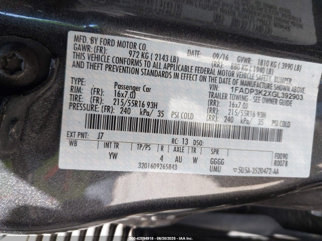 1FADP3K2XGL392903 Ford 2016