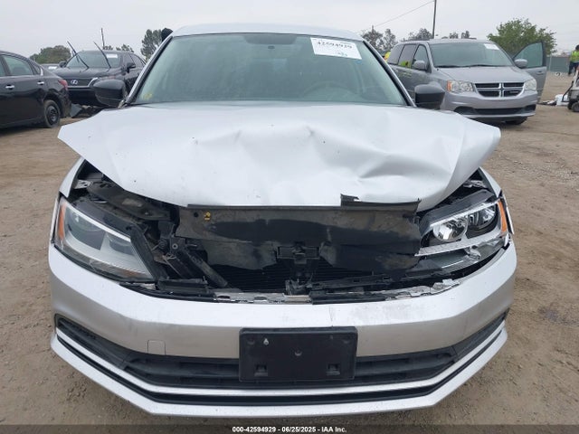 3VWD17AJ3FM324044 Volkswagen 2015