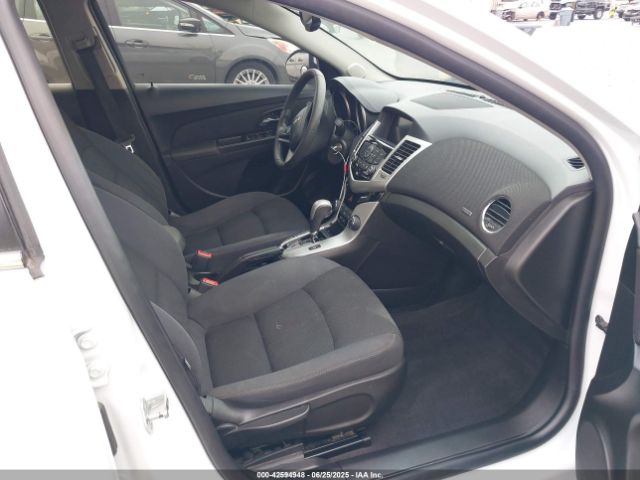 2016 CHEVROLET CRUZE LIMITED 1G1PE5SB8G7111059 Photo 4
