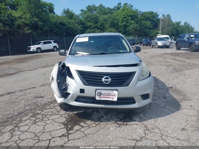 3N1CN7AP7EL804778 Nissan 2014