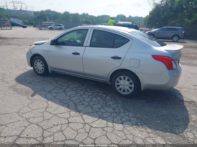 3N1CN7AP7EL804778 Nissan 2014