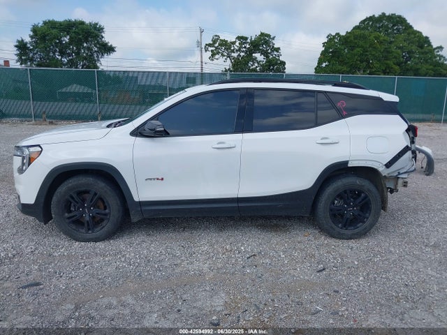 3GKALYEV0NL165141 GMC lyx