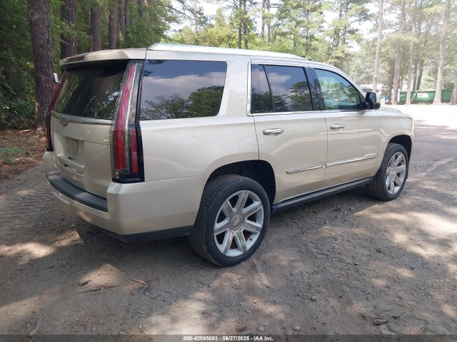 2015 CADILLAC ESCALADE 1GYS3NKJ8FR552606 Photo 3