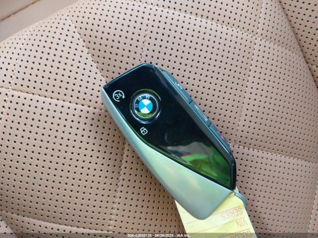 2025 BMW X7 5UX23EM01S9Z25293 Photo 10