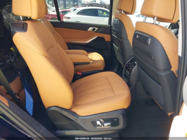 2025 BMW X7 5UX23EM01S9Z25293 Photo 7