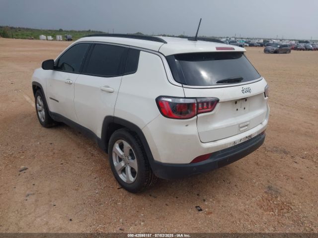 2019 JEEP COMPASS 3C4NJCBB3KT802907 Photo 2