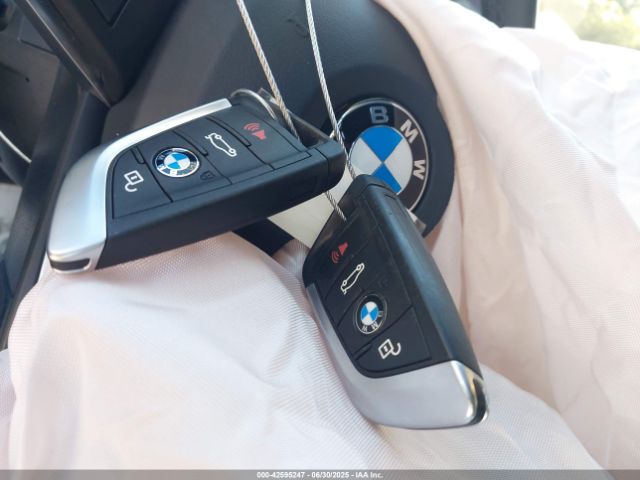 2021 BMW X1 WBXJG9C01M5T35098 Photo 10