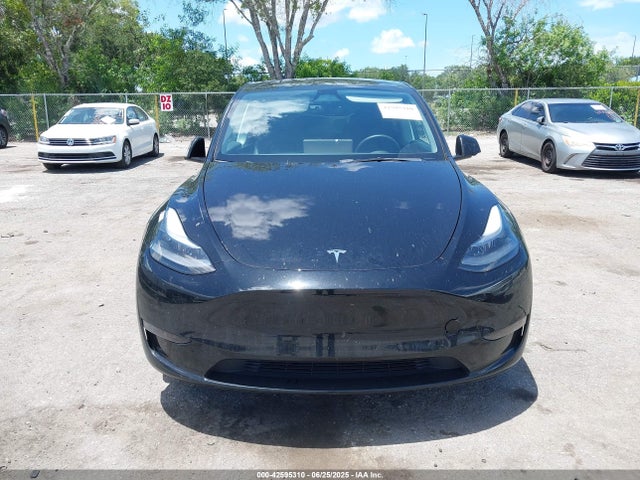 7SAYGAEE9PF931216 Tesla 2023