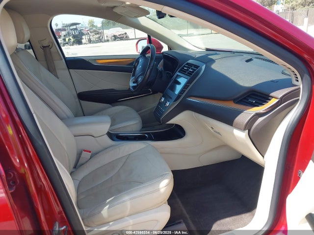 Lincoln MKC 2016 5LMTJ3DH7GUJ18943 Image 5