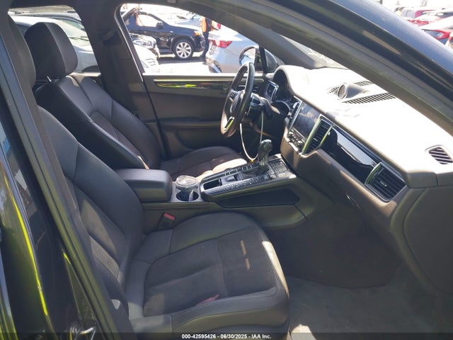 2018 PORSCHE MACAN WP1AB2A51JLB30727 Photo 4