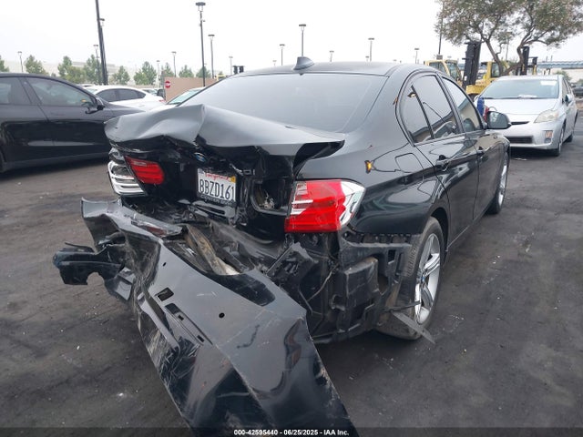 BMW 320i 2015 WBA3B1G56FNT05199 Image 4