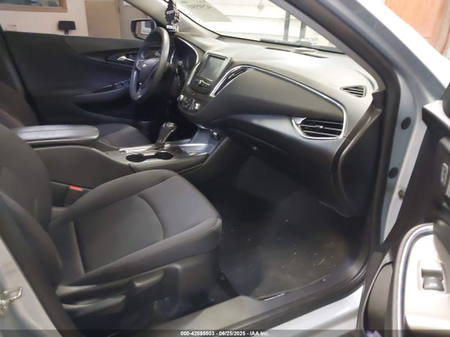 Chevrolet lfv - di: direct injection, vvt: variable valve timing, gen 1 2017 1G1ZE5ST8HF257552 Image 5
