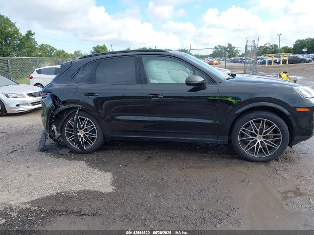Porsche Cayenne 2024 WP1AA2AY2RDA10437 Image 13