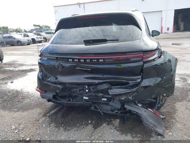 Porsche Cayenne 2024 WP1AA2AY2RDA10437 Image 16