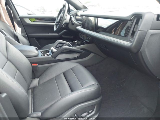2024 PORSCHE CAYENNE WP1AA2AY2RDA10437 Photo 4