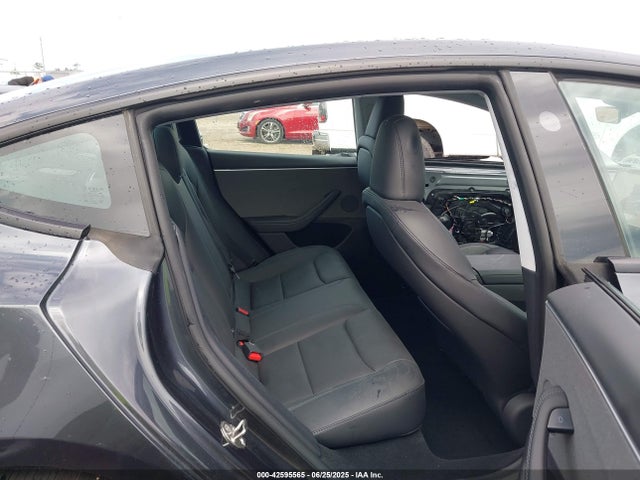 Tesla MODEL 3 2024 5YJ3E1EA4RF863260 Image 8