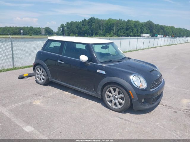2011 MINI COOPER S WMWSV3C50BTY24792 Photo 0