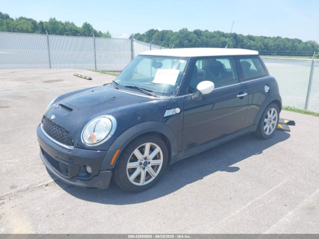 2011 MINI COOPER S WMWSV3C50BTY24792 Photo 1