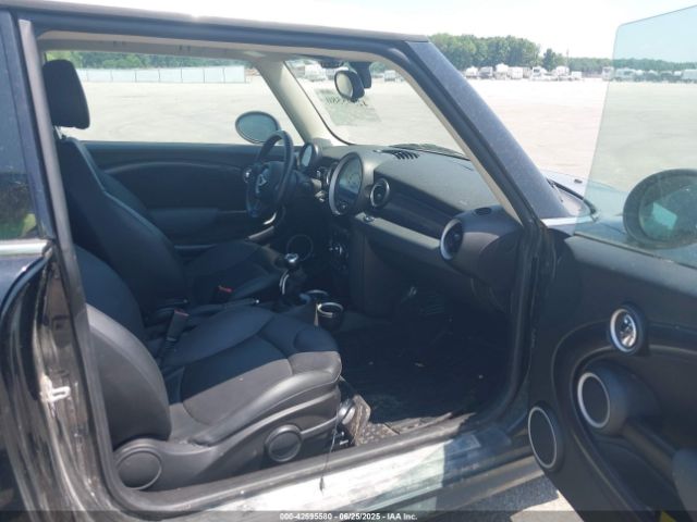 2011 MINI COOPER S WMWSV3C50BTY24792 Photo 4