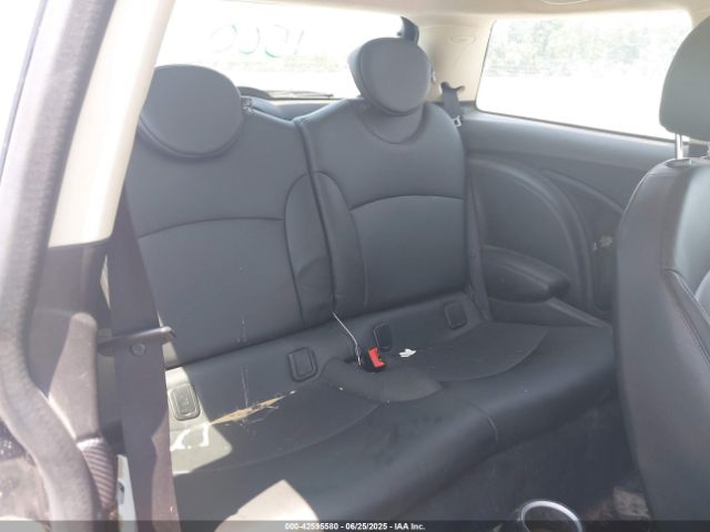 2011 MINI COOPER S WMWSV3C50BTY24792 Photo 7
