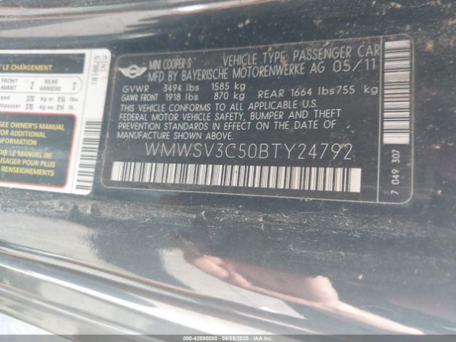 2011 MINI COOPER S WMWSV3C50BTY24792 Photo 8