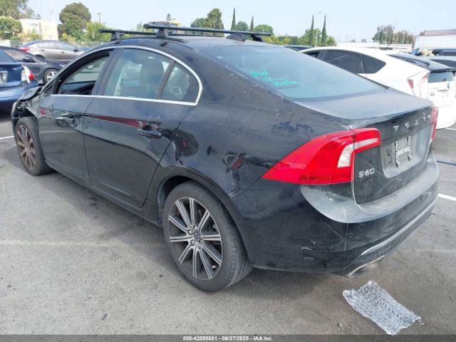 2017 VOLVO S60 INSCRIPTION LYV402HK4HB127190 Photo 2